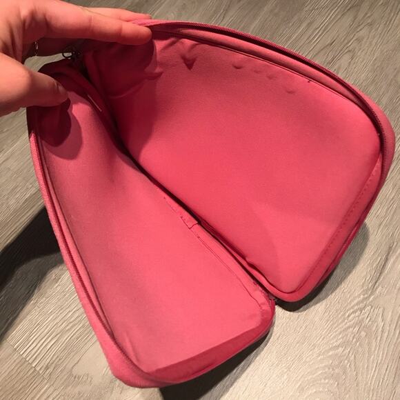 BELKIN Gray & Pink Carry Case for iPad - Picture 5 of 5